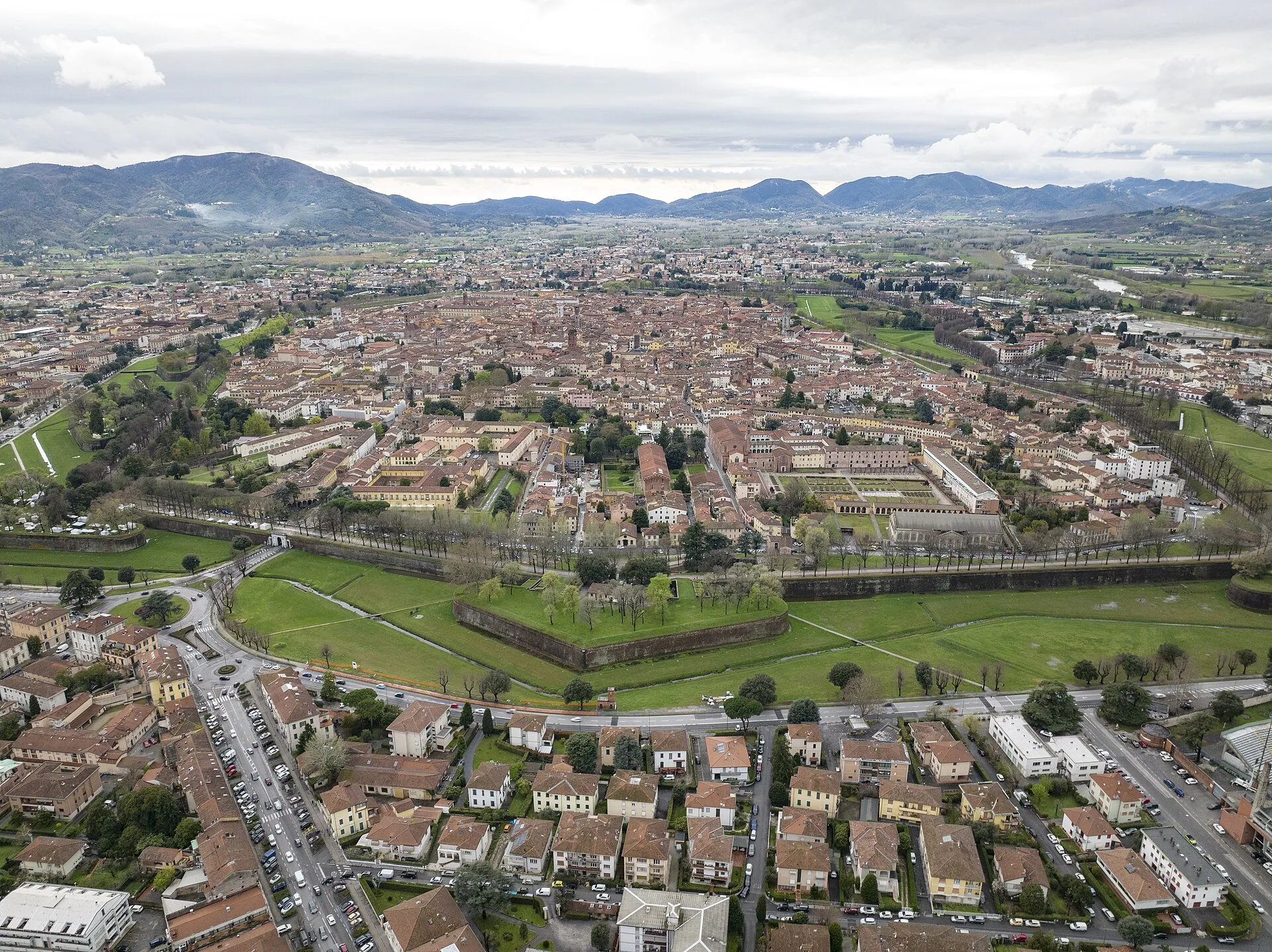 lucca city